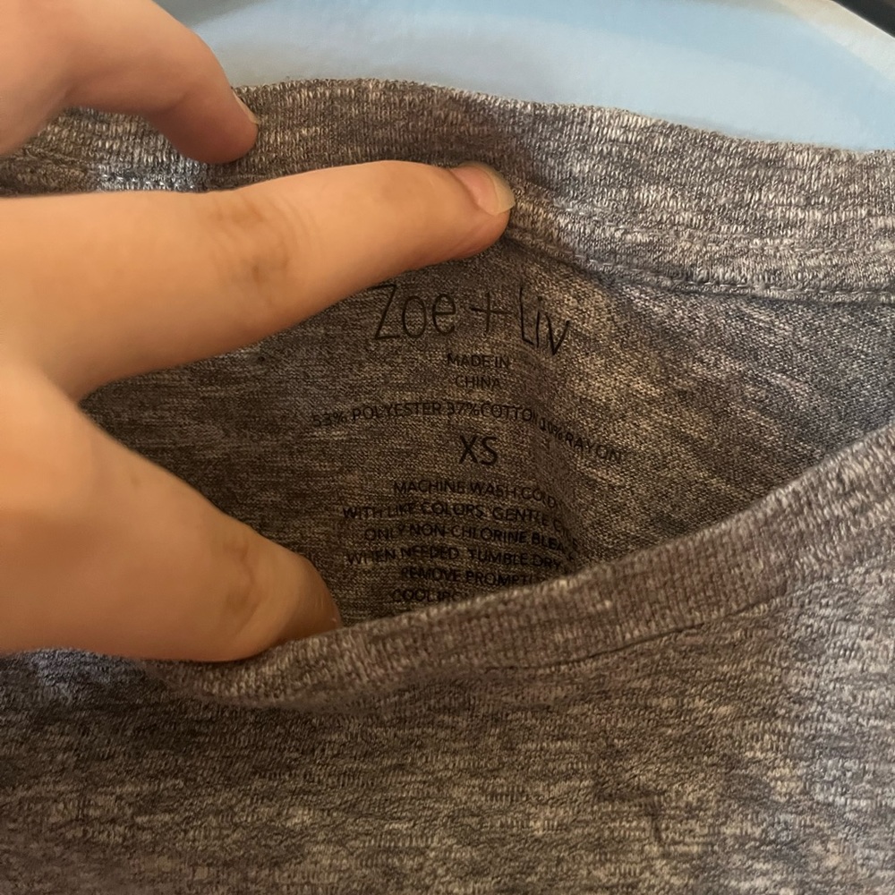 Zoe + Liv, women’s XS gray “Cat Lady” t-shirt